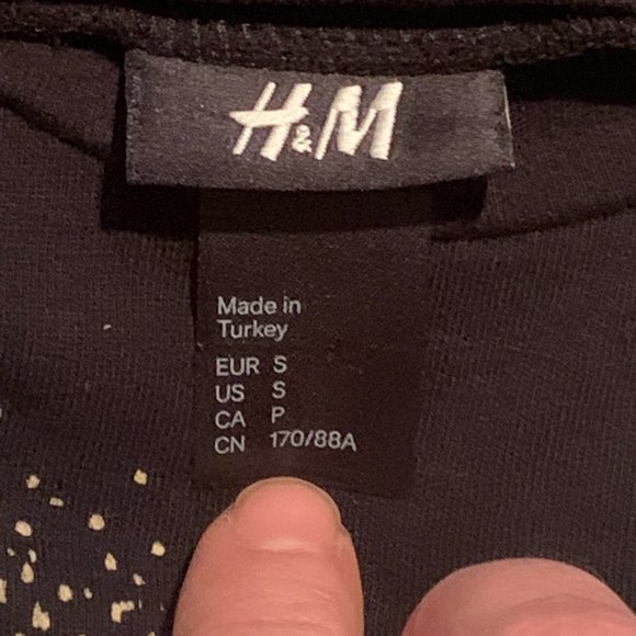 Vintage H&M Sequins T-Shirt, Asymmetric hem - Picture 8 of 8